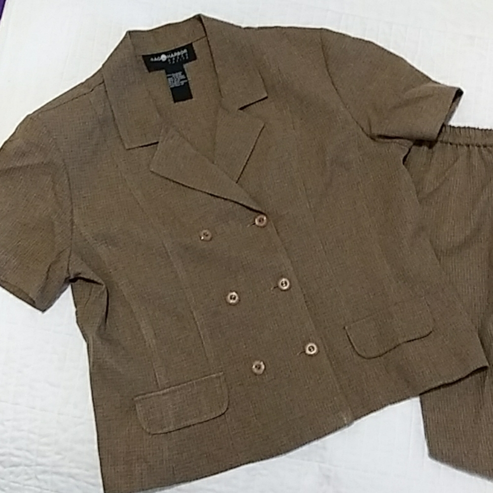 🔥 Sag Harbor Suit